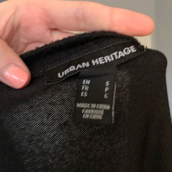 Black sweater with bell sleeves - Picture 3 of 5